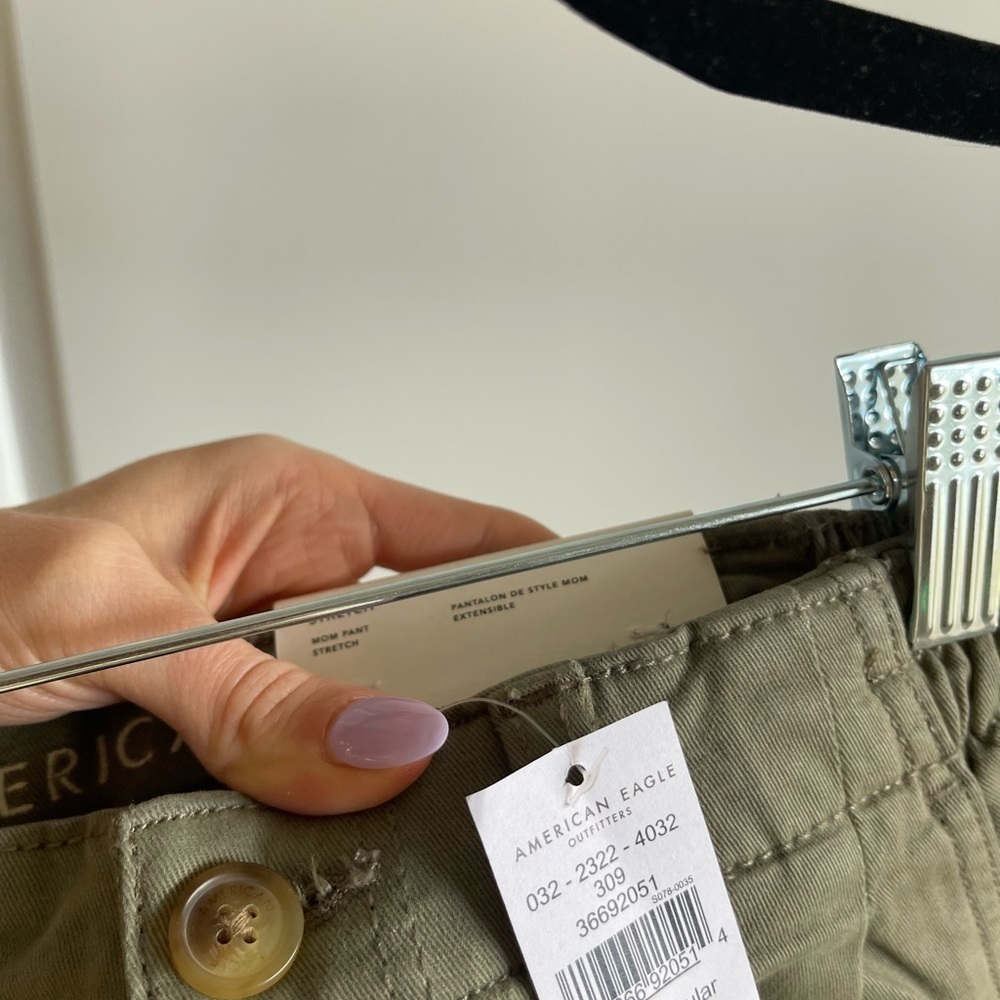 American Eagle Mom Pant Olive Green - 0 - Picture 5 of 7